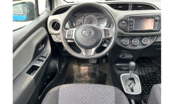 2017 Toyota Yaris full