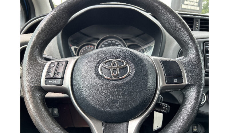 2017 Toyota Yaris full