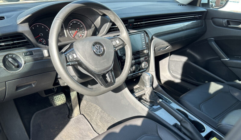 2021 Volkswagen Passat full