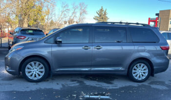 2015 Toyota Sienna full