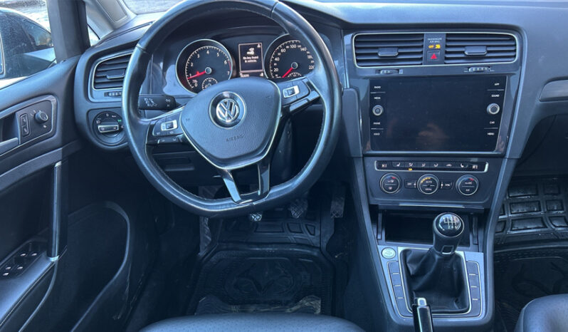 2019 Volkswagen Golf full