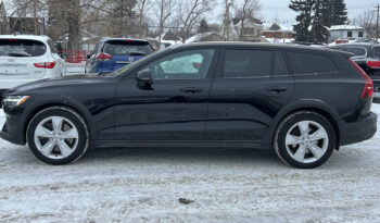 2019 Volvo V60 Cross Country full